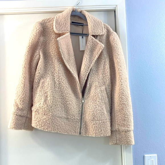 Cute Sherpa jacket - Picture 1 of 3